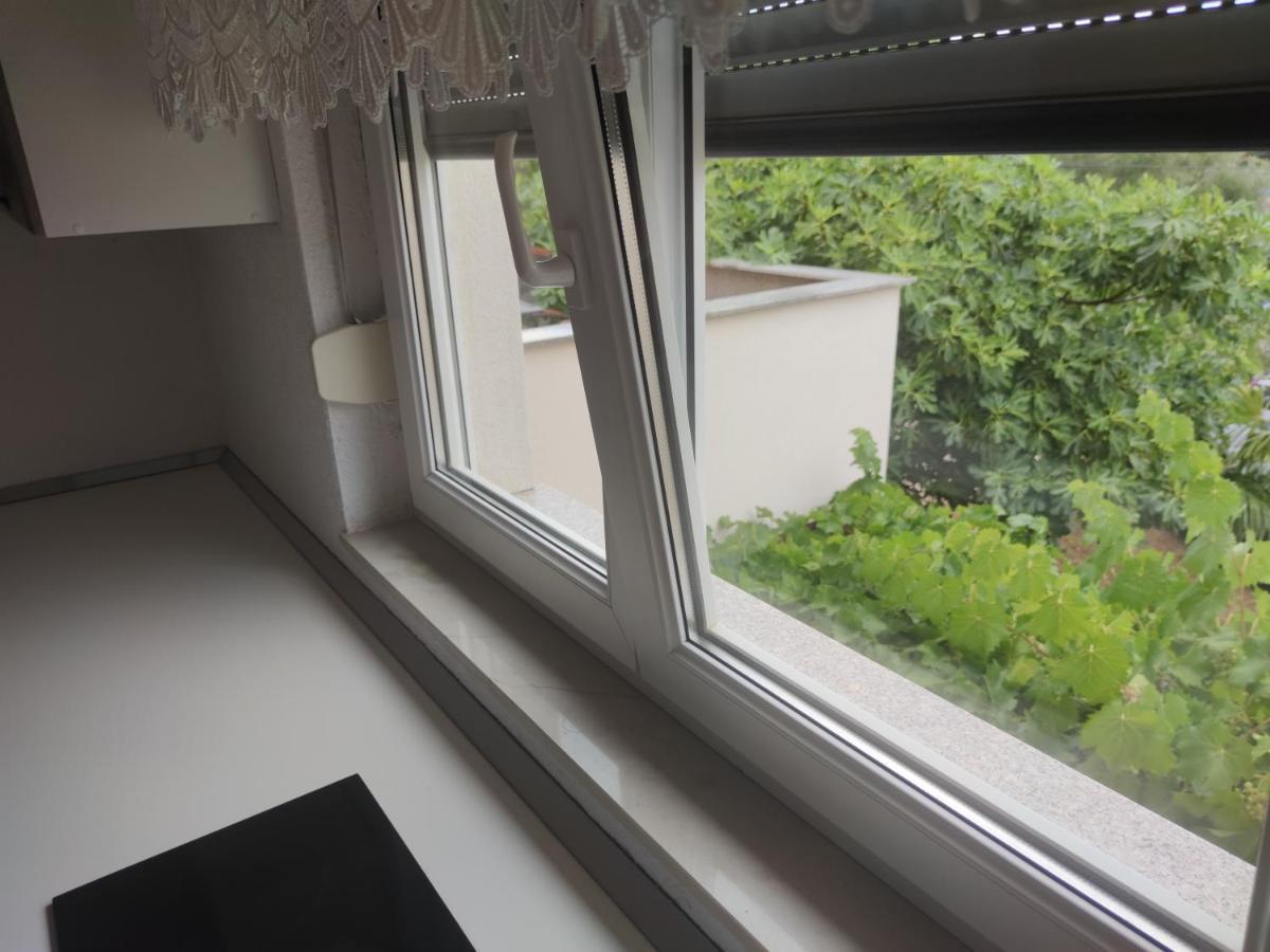 Apartmani Kutlesa Vodice Exteriör bild