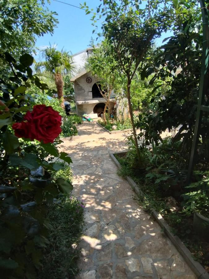 Apartmani Kutlesa Vodice Exteriör bild