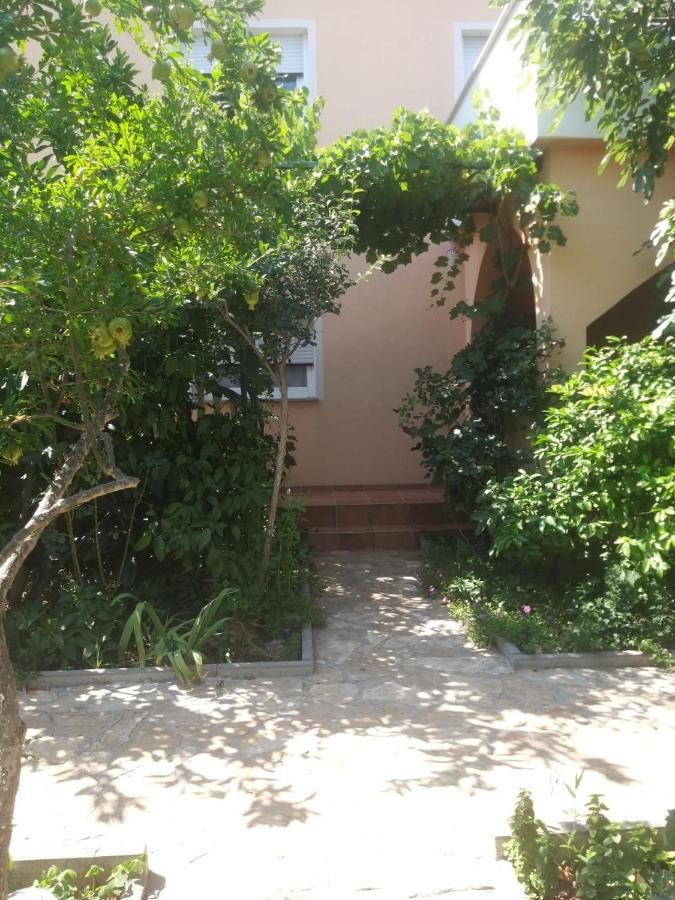 Apartmani Kutlesa Vodice Exteriör bild