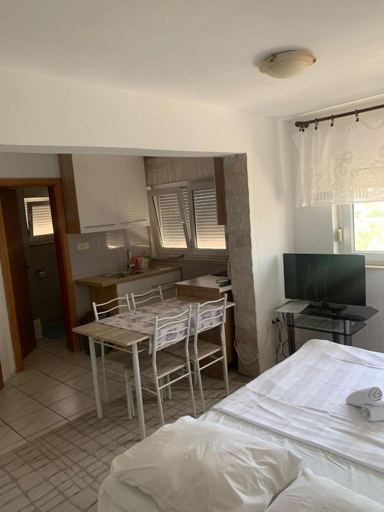 Apartmani Kutlesa Vodice Exteriör bild