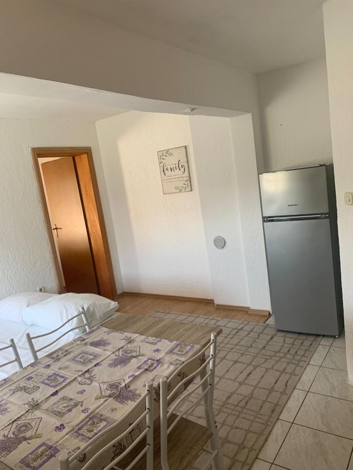 Apartmani Kutlesa Vodice Exteriör bild