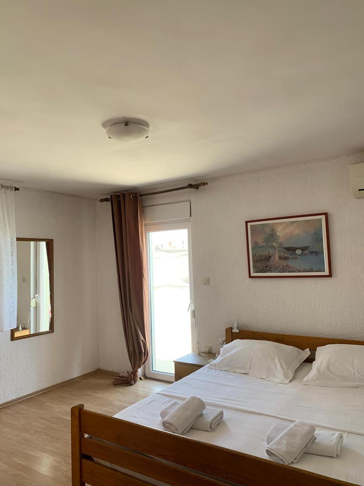 Apartmani Kutlesa Vodice Exteriör bild