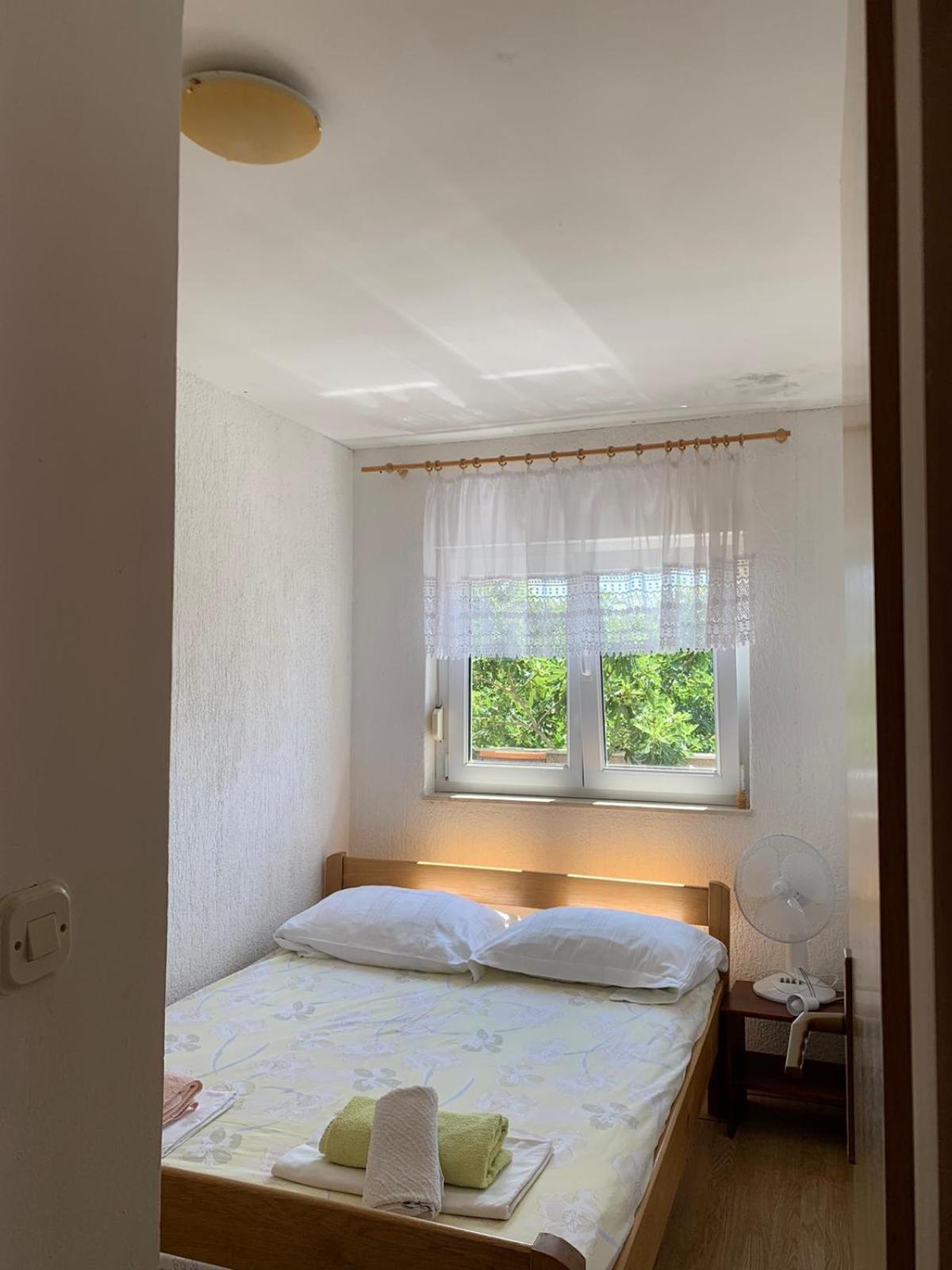 Apartmani Kutlesa Vodice Exteriör bild
