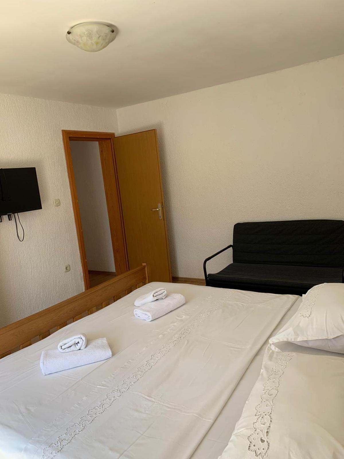 Apartmani Kutlesa Vodice Exteriör bild